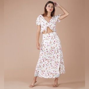 NWT BCBG generation Knot-Front Crop Top and Skirt SET! 🤍